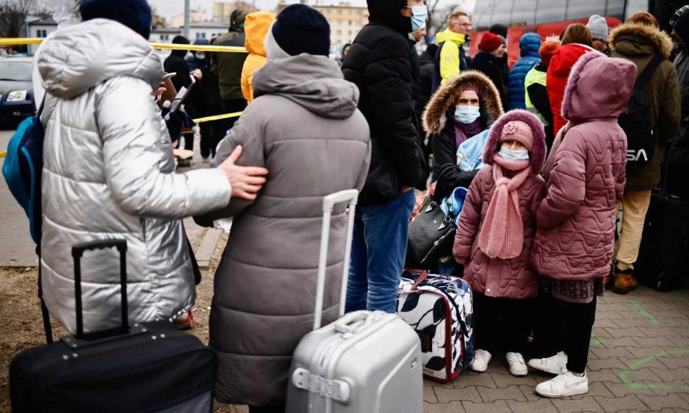Πόλεμος στην Ουκρανία: Η Ευρωπαϊκή Ένωση θα δίνει άδεια παραμονής έως και 3 χρόνια στους πρόσφυγες